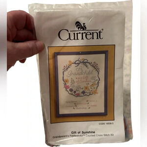 Vintage Current Counted Cross-Stitch “Gift Of Sunshine Grandparents” 16508-3 NWT